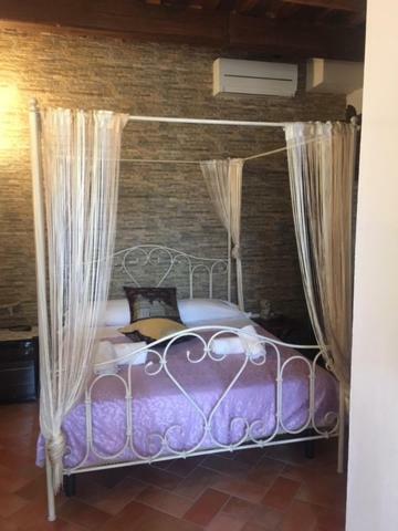 B&B Ginevra Ghizzano Exteriér fotografie